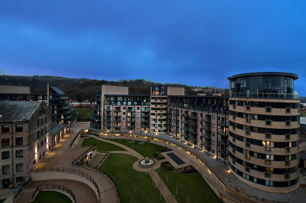 Vivo Hotel Apartments Huddersfield Exteriör bild
